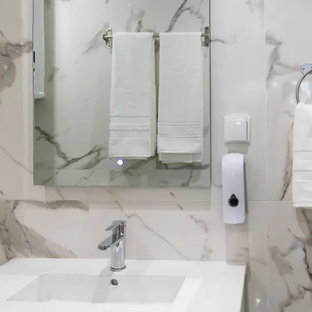 Tranquilidade, Quiet In Center *