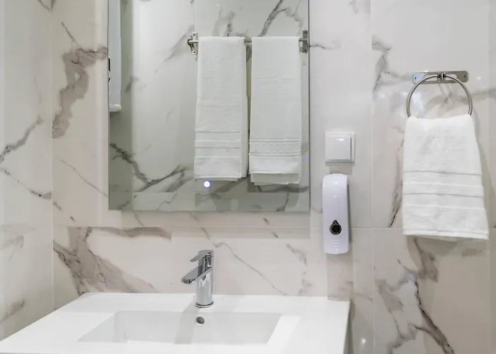 Tranquilidade, Quiet In Center *