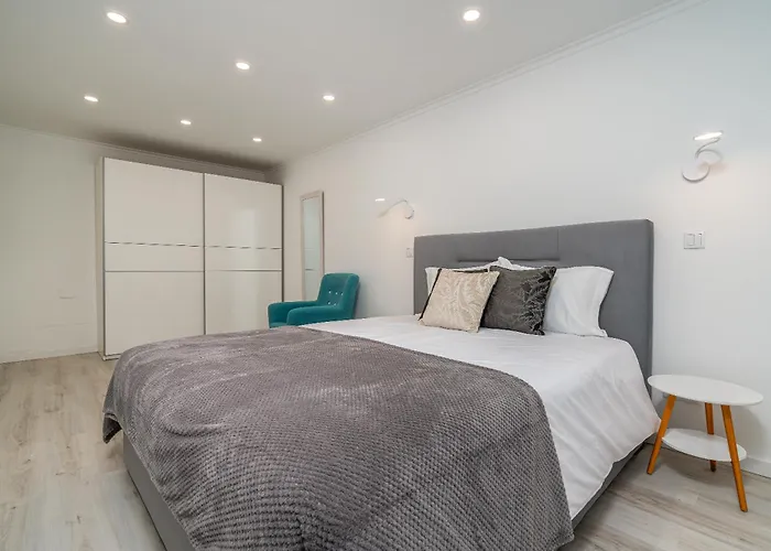 Tranquilidade, Quiet In Center شقة *